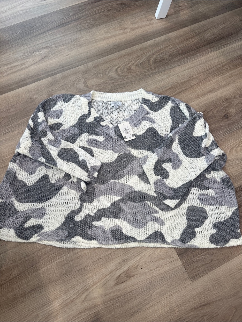 MudPie sweater NWT